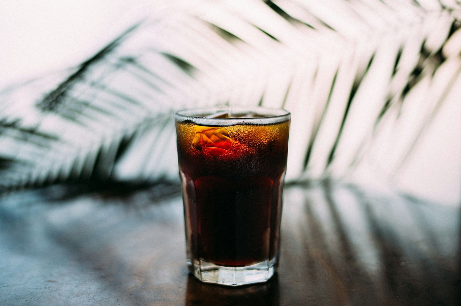 Zero calories food/drink: Iced Americano (Image by Blake Wisz/Unsplash)